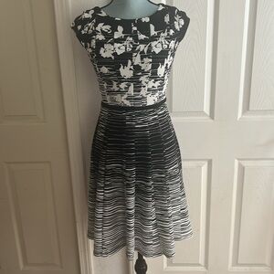 Elle Dress w fitted bodice